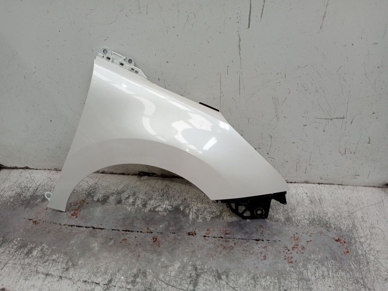 Recambio de aleta delantera derecha para peugeot 5008 (0u_, 0e_) 1.6 bluehdi 120 referencia OEM IAM   