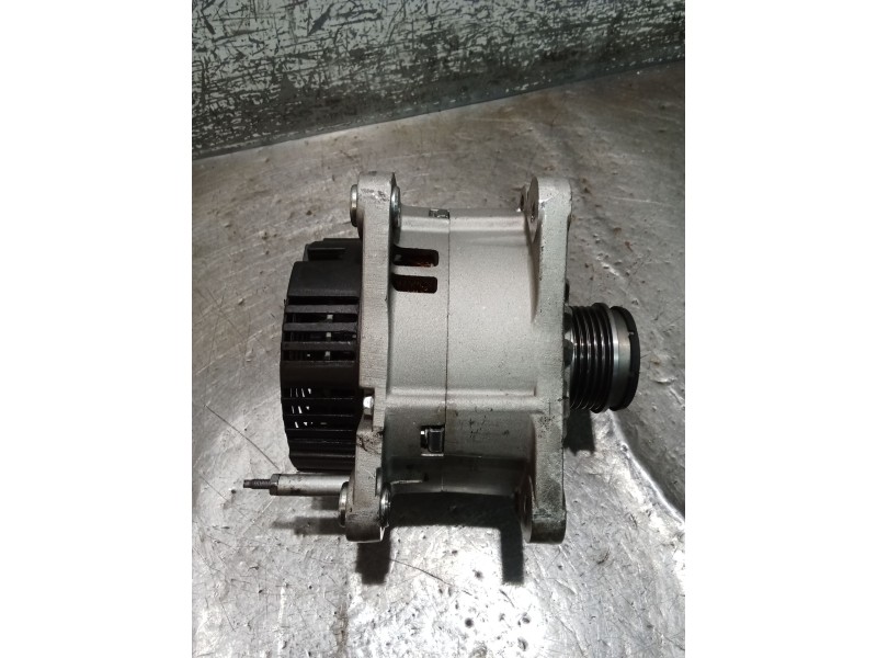 Recambio de alternador para volkswagen passat b3/b4 (3a2, 35i) 1.9 tdi referencia OEM IAM   97