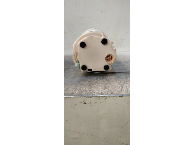 Recambio de bomba combustible para ssangyong tivoli 1.6 turbodiesel cat referencia OEM IAM 223003500  