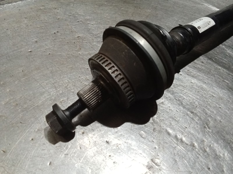 Recambio de transmision delantera derecha para volkswagen passat b3/b4 (3a2, 35i) 1.9 tdi referencia OEM IAM 8D0407272AJ  97