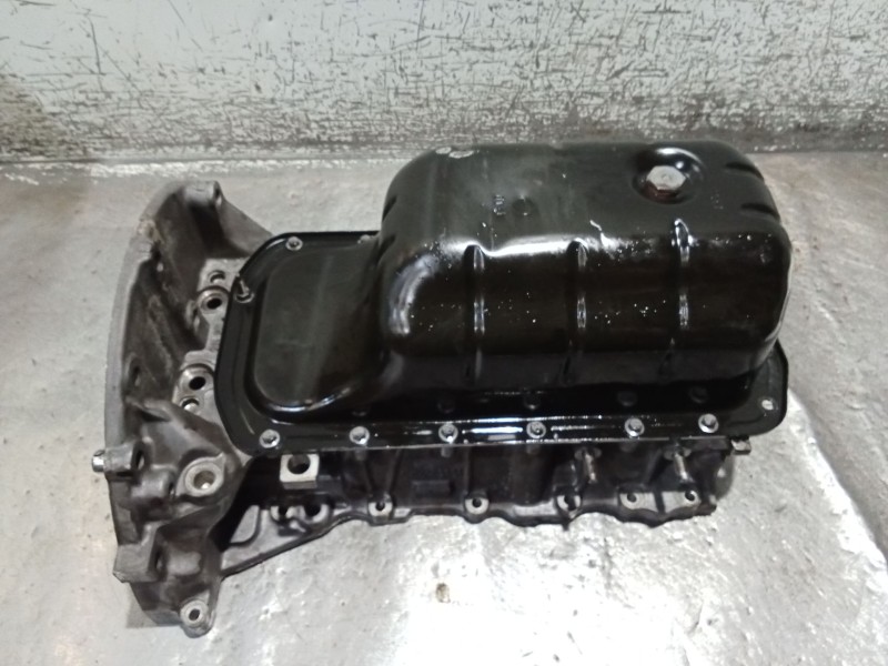 Recambio de carter para peugeot 5008 (0u_, 0e_) 1.6 bluehdi 120 referencia OEM IAM 9685737310  CON SOBRECARTER