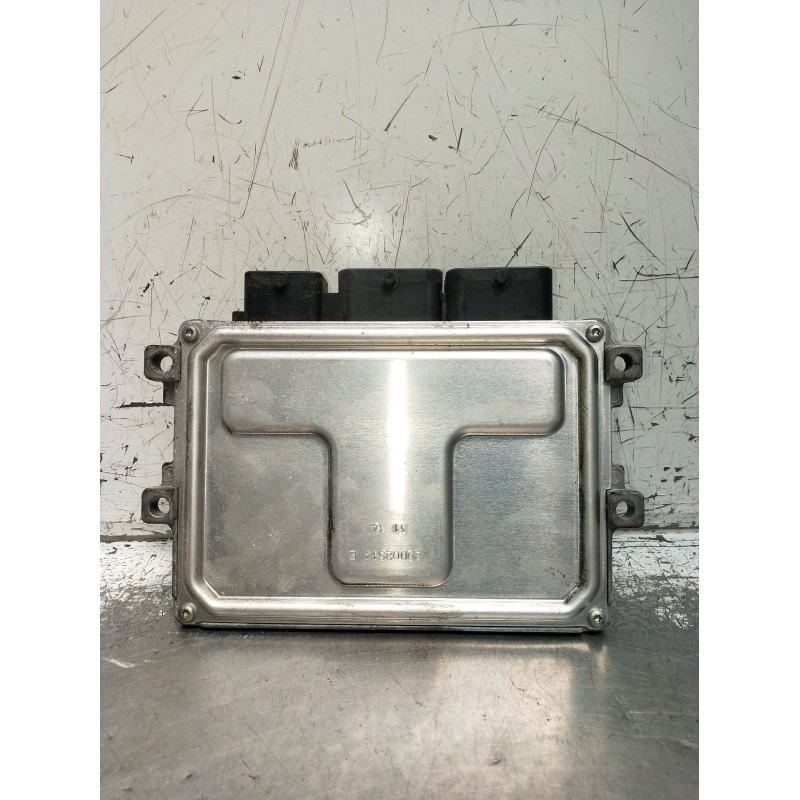 Recambio de centralita motor uce para citroën c3 ii (sc_) 1.0 vti 68 referencia OEM IAM 9805895780 142440094 V29035181A 2009