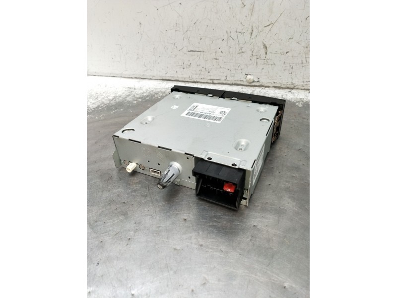 Recambio de sistema audio / radio cd para citroën c3 ii (sc_) 1.0 vti 68 referencia OEM IAM 98053736XT00 A2C86976702 2009