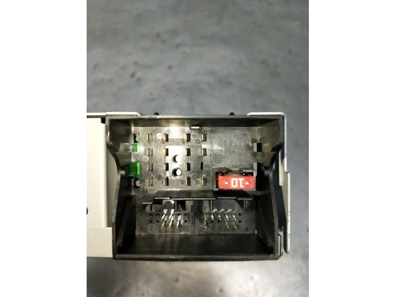 Recambio de sistema audio / radio cd para citroën c3 ii (sc_) 1.0 vti 68 referencia OEM IAM 98053736XT00 A2C86976702 2009