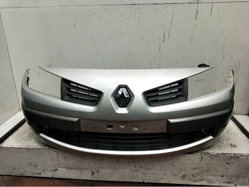 Recambio de paragolpes delantero para renault megane ii (bm0/1_, cm0/1_) 1.5 dci (bm1e, cm1e) referencia OEM IAM   