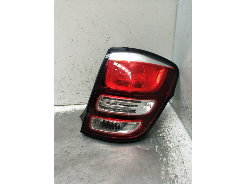 Recambio de piloto trasero derecho para citroën c3 ii (sc_) 1.0 vti 68 referencia OEM IAM   2009