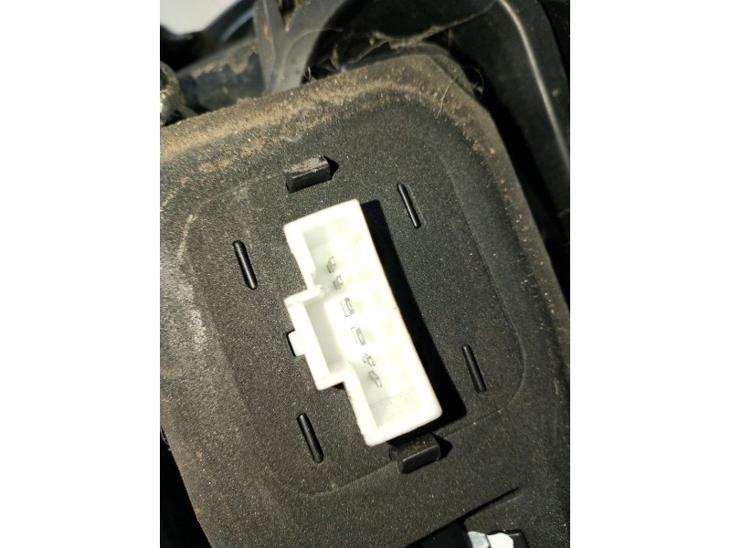 Recambio de piloto trasero izquierdo para citroën c3 ii (sc_) 1.0 vti 68 referencia OEM IAM   2009