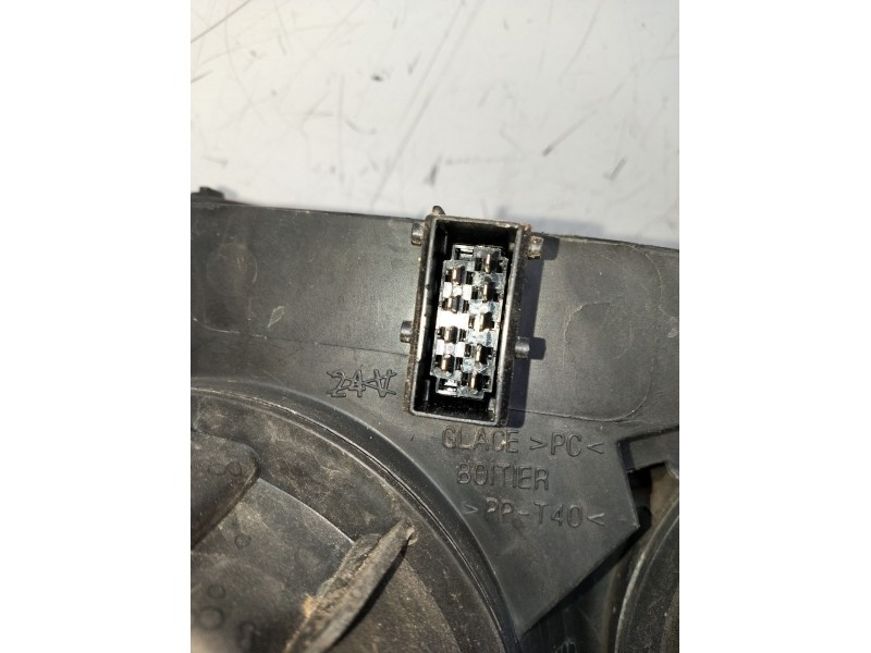 Recambio de faro izquierdo para peugeot 307 sw (3h) 2.0 hdi 110 referencia OEM IAM 9641615780 89005038 