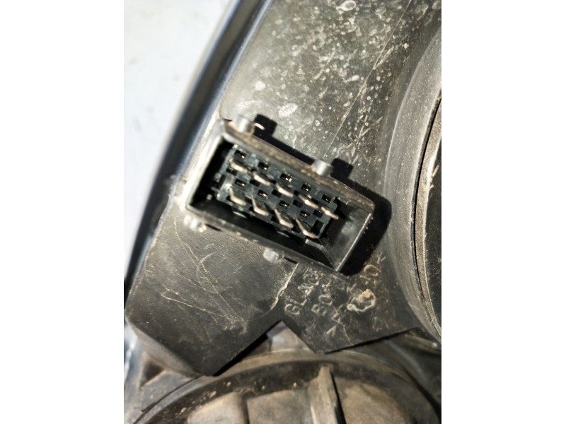 Recambio de faro derecho para peugeot 307 sw (3h) 2.0 hdi 110 referencia OEM IAM 9641615680 89005039 