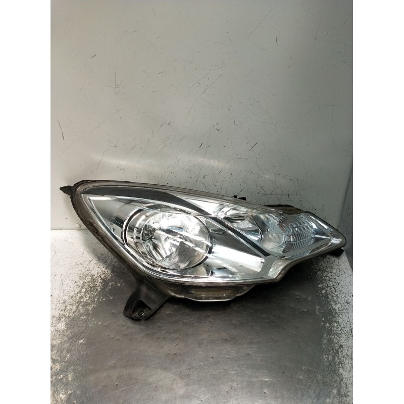 Recambio de faro derecho para citroën c3 ii (sc_) 1.0 vti 68 referencia OEM IAM 9677033880  2009