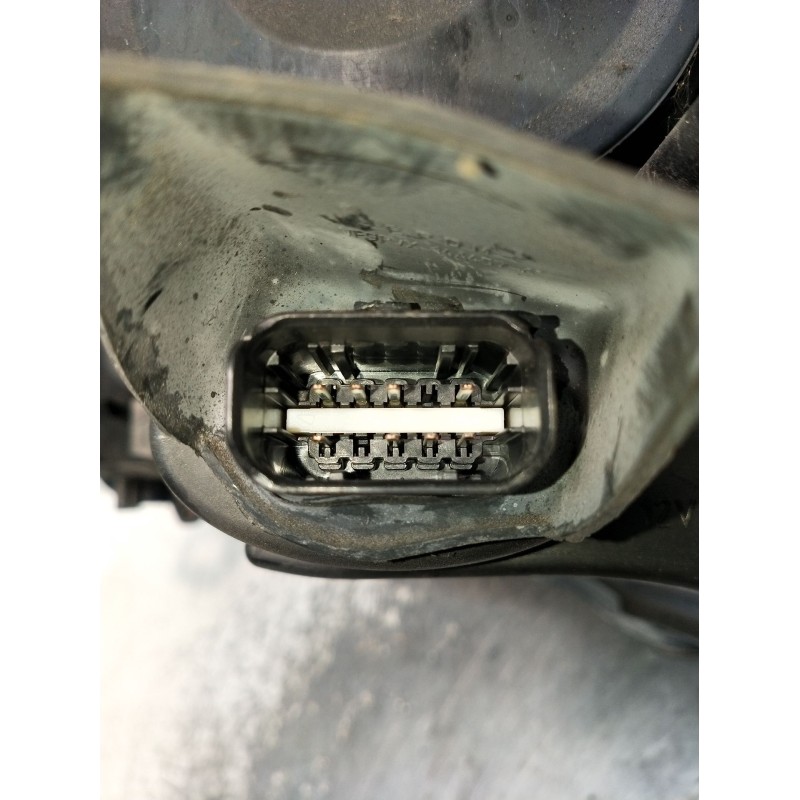 Recambio de faro derecho para citroën c3 ii (sc_) 1.0 vti 68 referencia OEM IAM 9677033880  2009