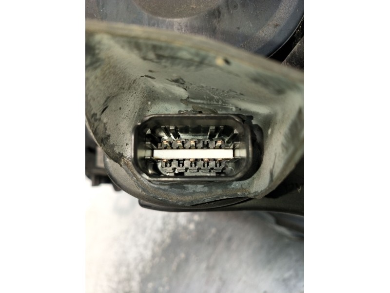 Recambio de faro derecho para citroën c3 ii (sc_) 1.0 vti 68 referencia OEM IAM 9677033880  2009