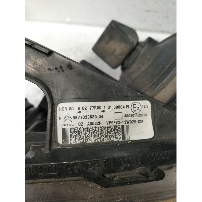 Recambio de faro derecho para citroën c3 ii (sc_) 1.0 vti 68 referencia OEM IAM 9677033880  2009