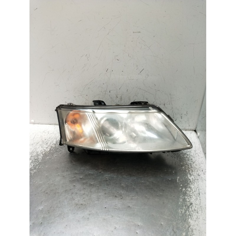 Recambio de faro derecho para saab 9-3 station wagon (e50) 1.9 tid referencia OEM IAM 5DV00829000 XENON 2005