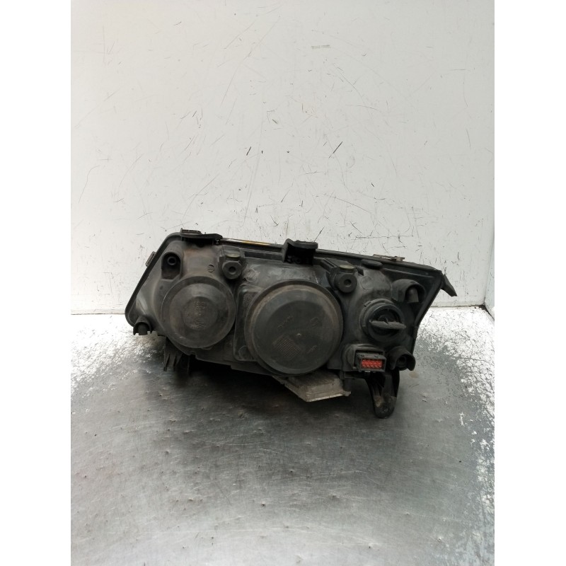 Recambio de faro derecho para saab 9-3 station wagon (e50) 1.9 tid referencia OEM IAM 5DV00829000 XENON 2005