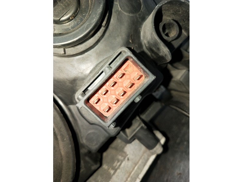 Recambio de faro derecho para saab 9-3 station wagon (e50) 1.9 tid referencia OEM IAM 5DV00829000 XENON 2005