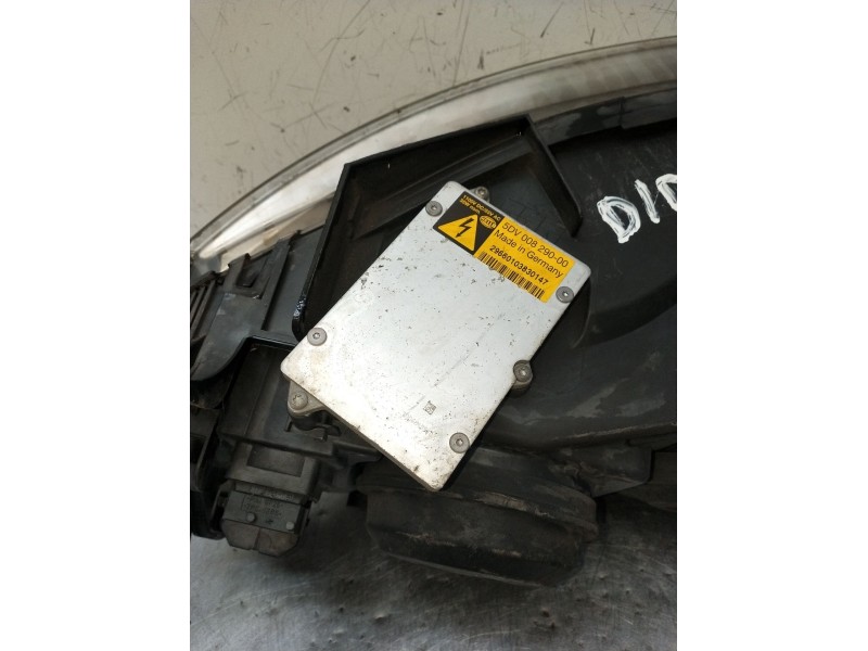 Recambio de faro derecho para saab 9-3 station wagon (e50) 1.9 tid referencia OEM IAM 5DV00829000 XENON 2005