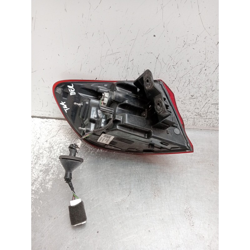 Recambio de piloto trasero derecho para kia ceed tourer (cd) 1.6 crdi 115 referencia OEM IAM 92402J7150 LED 2018