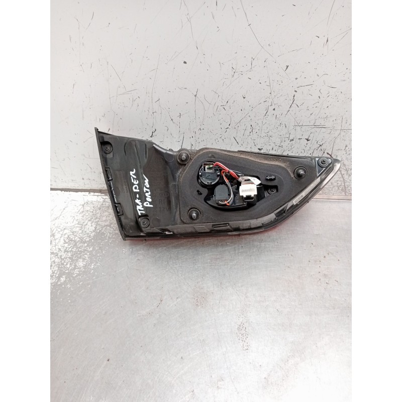 Recambio de piloto trasero derecho interior para kia ceed tourer (cd) 1.6 crdi 115 referencia OEM IAM 92404J7150  2018