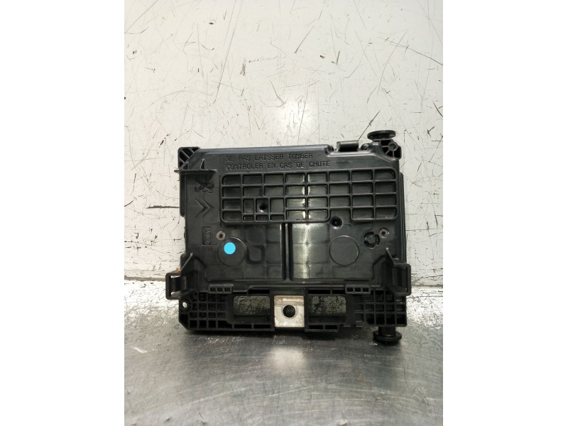 Recambio de caja reles / fusibles para citroën c3 ii (sc_) 1.0 vti 68 referencia OEM IAM 9667199680  2009