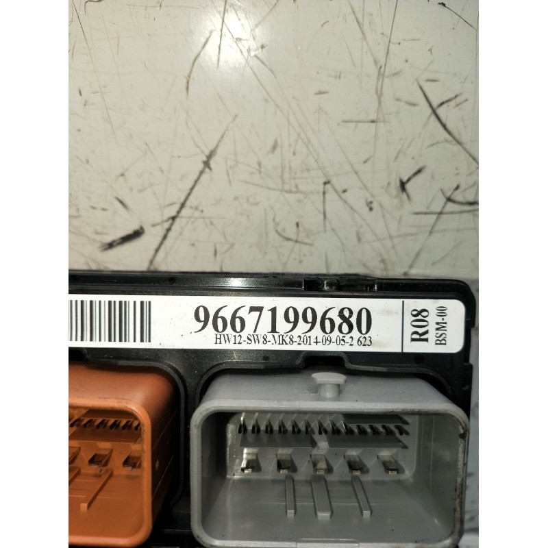 Recambio de caja reles / fusibles para citroën c3 ii (sc_) 1.0 vti 68 referencia OEM IAM 9667199680  2009
