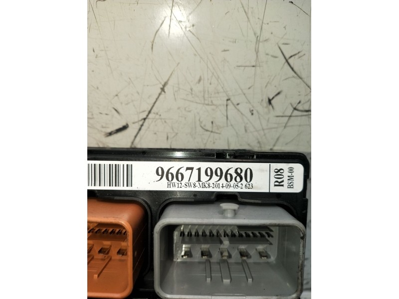 Recambio de caja reles / fusibles para citroën c3 ii (sc_) 1.0 vti 68 referencia OEM IAM 9667199680  2009
