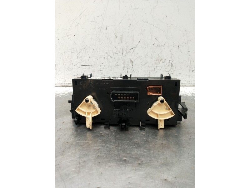 Recambio de mando calefaccion / aire acondicionado para citroën c3 ii (sc_) 1.0 vti 68 referencia OEM IAM Z5810001  2009