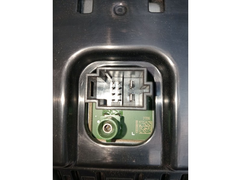 Recambio de pantalla multifuncion para mercedes-benz clase c (w206) c 200 d (206.003) referencia OEM IAM A2069008419 A2069013409