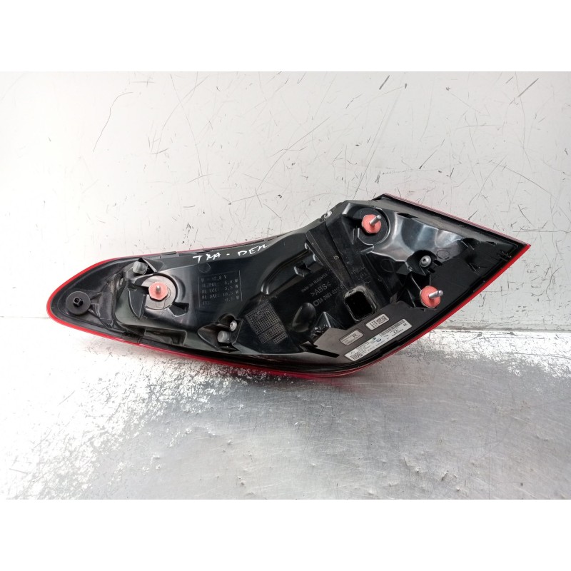 Recambio de piloto trasero derecho para mercedes-benz clase c (w206) c 200 d (206.003) referencia OEM IAM A2069063400 606630002 