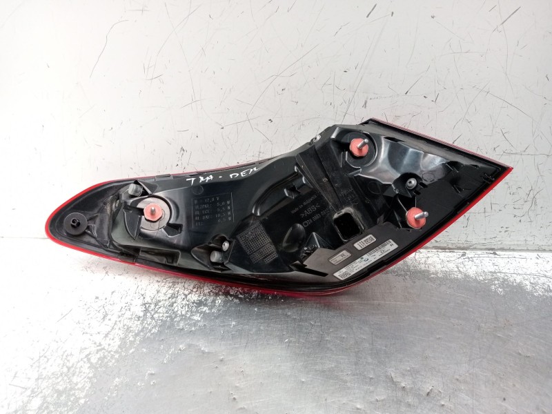 Recambio de piloto trasero derecho para mercedes-benz clase c (w206) c 200 d (206.003) referencia OEM IAM A2069063400 606630002 