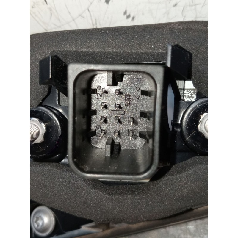 Recambio de piloto trasero derecho interior para mercedes-benz clase c (w206) c 200 d (206.003) referencia OEM IAM A2069064000 6
