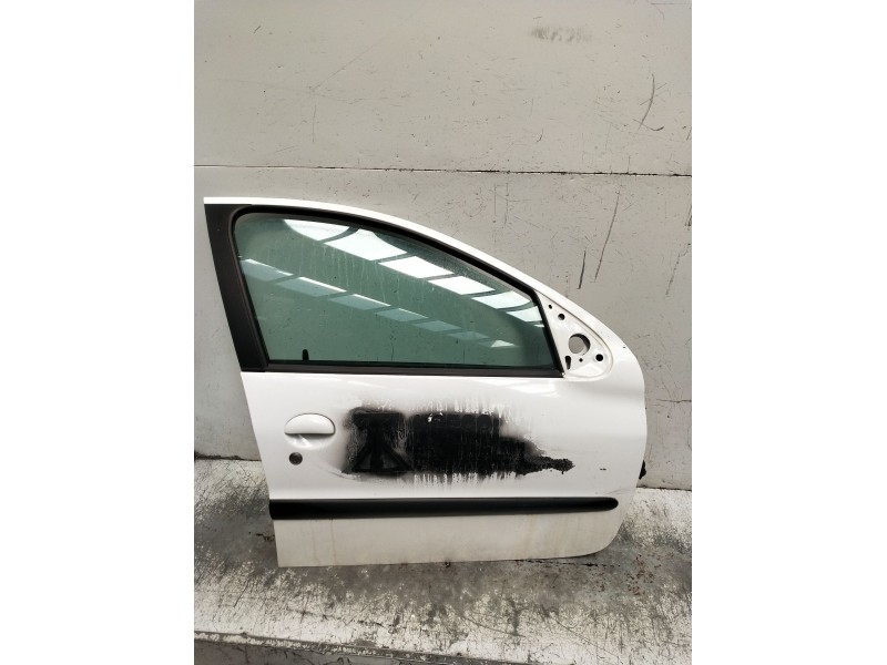 Recambio de puerta delantera derecha para peugeot 206 hatchback (2a/c) 1.4 hdi eco 70 referencia OEM IAM  5P 2003