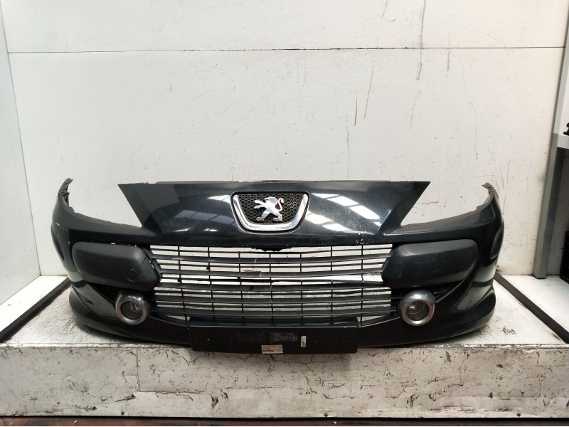 Recambio de paragolpes delantero para peugeot 307 (3a/c) 2.0 hdi 135 referencia OEM IAM  VER FOTOS 