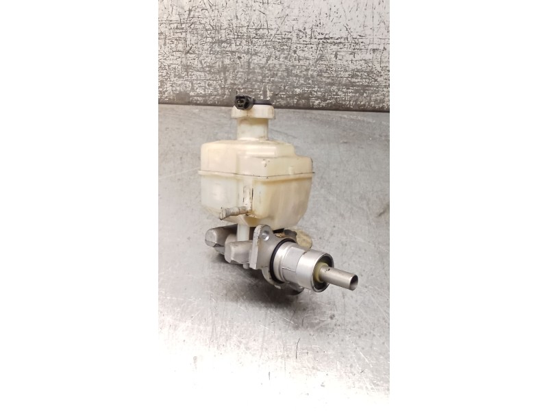 Recambio de bomba freno para land rover range rover sport v6 td s referencia OEM IAM 74471269C  10