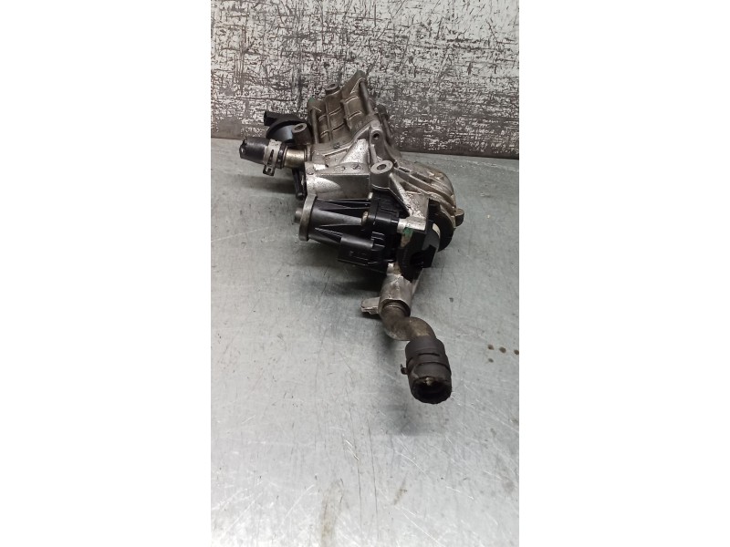 Recambio de valvula egr para land rover range rover sport v6 td s referencia OEM IAM 9X2Q9U438DA  10