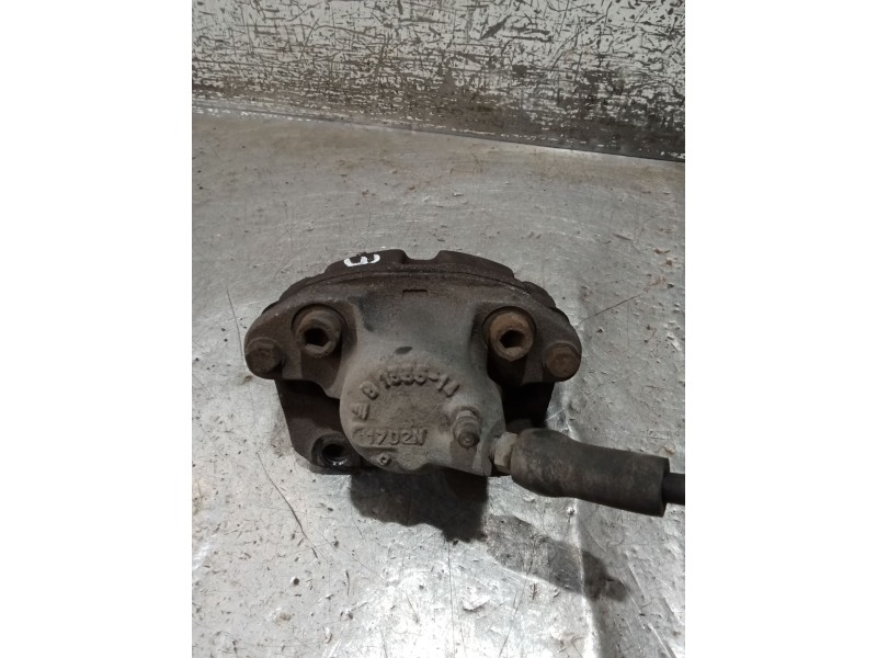 Recambio de pinza freno delantera derecha para renault clio ii (bb_, cb_) 1.5 dci (b/cb08) referencia OEM IAM   01