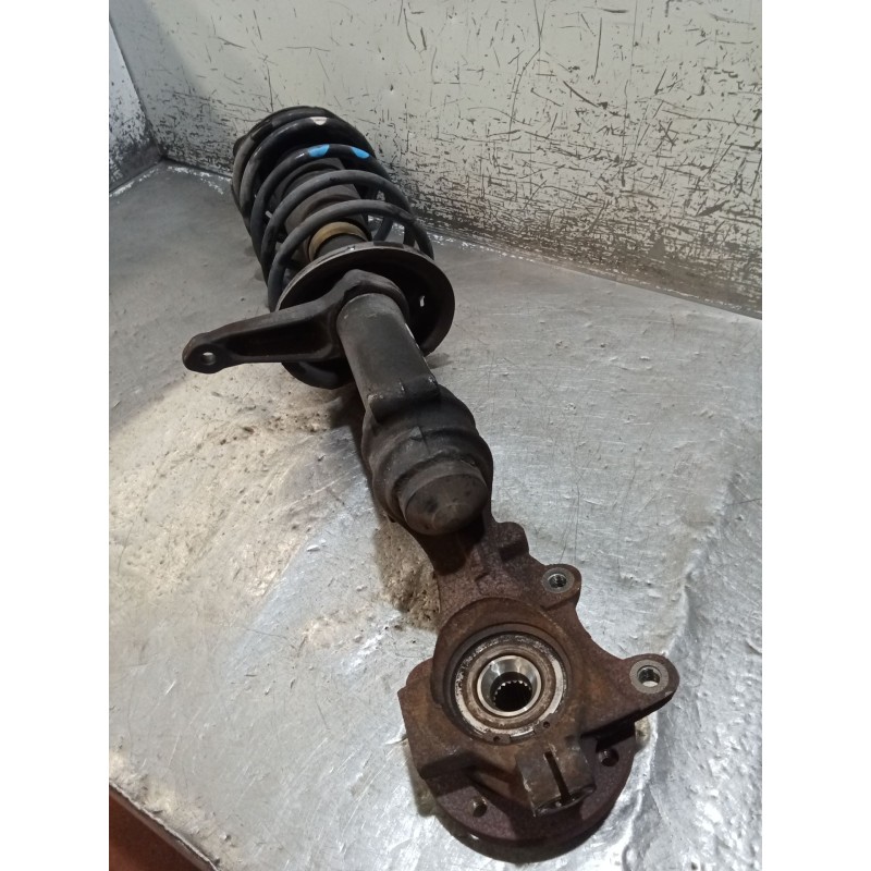 Recambio de mangueta delantera izquierda para peugeot 106 ii (1a_, 1c_) 1.1 i referencia OEM IAM   