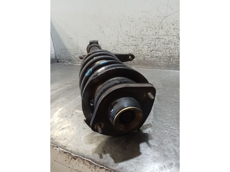 Recambio de mangueta delantera izquierda para peugeot 106 ii (1a_, 1c_) 1.1 i referencia OEM IAM   