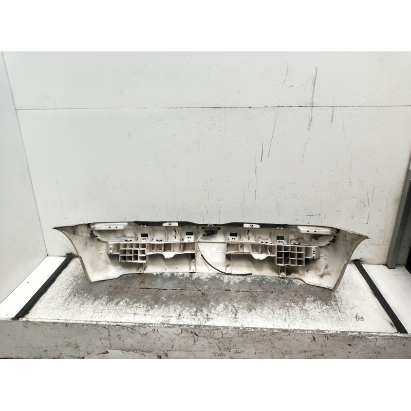 Recambio de paragolpes trasero para renault clio ii (bb_, cb_) 1.5 dci (b/cb08) referencia OEM IAM   2003