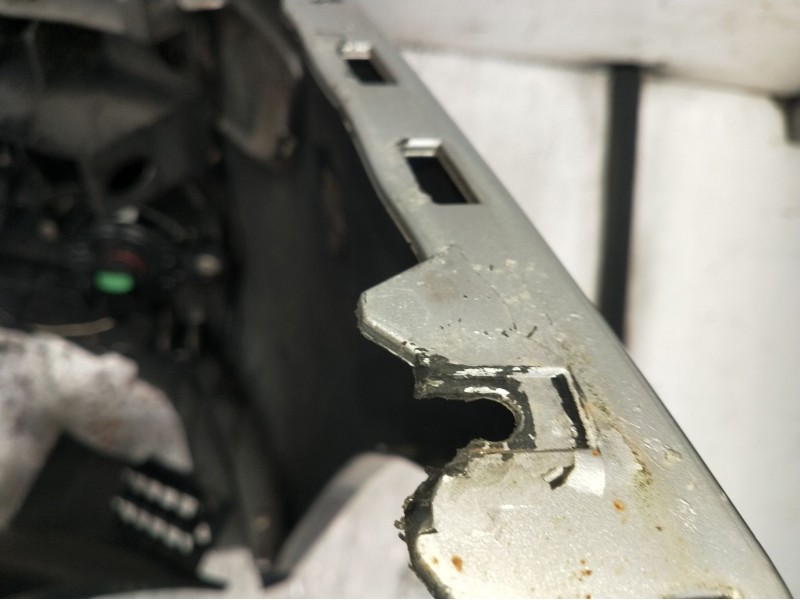 Recambio de paragolpes delantero para renault clio ii (bb_, cb_) 1.5 dci (b/cb08) referencia OEM IAM  VER FOTOS 