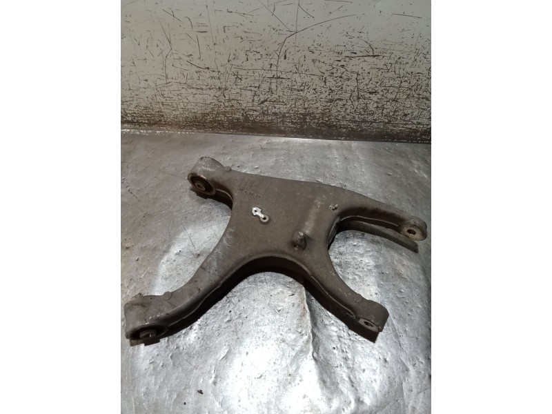 Recambio de brazo suspension inferior trasero izquierdo para audi a7 sportback (4ga, 4gf) 3.0 tdi quattro referencia OEM IAM 8R0