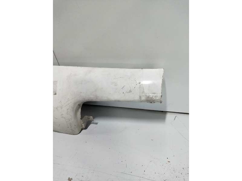 Recambio de aleta delantera derecha para nissan cabstar e 3.0 d referencia OEM IAM   