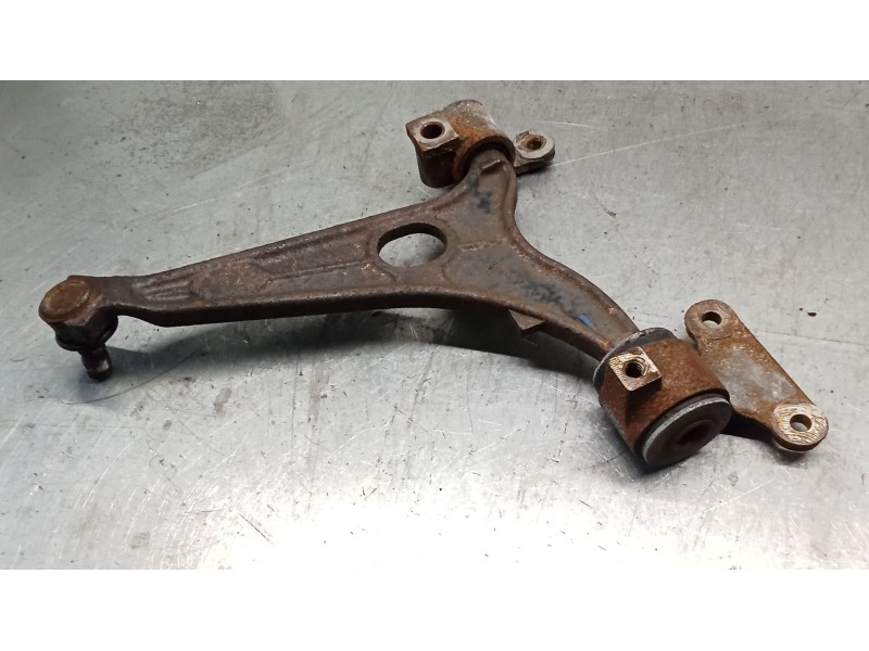 Recambio de brazo suspension inferior delantero derecho para fiat scudo furgoneta (270_, 272_) 1.6 d multijet referencia OEM IAM