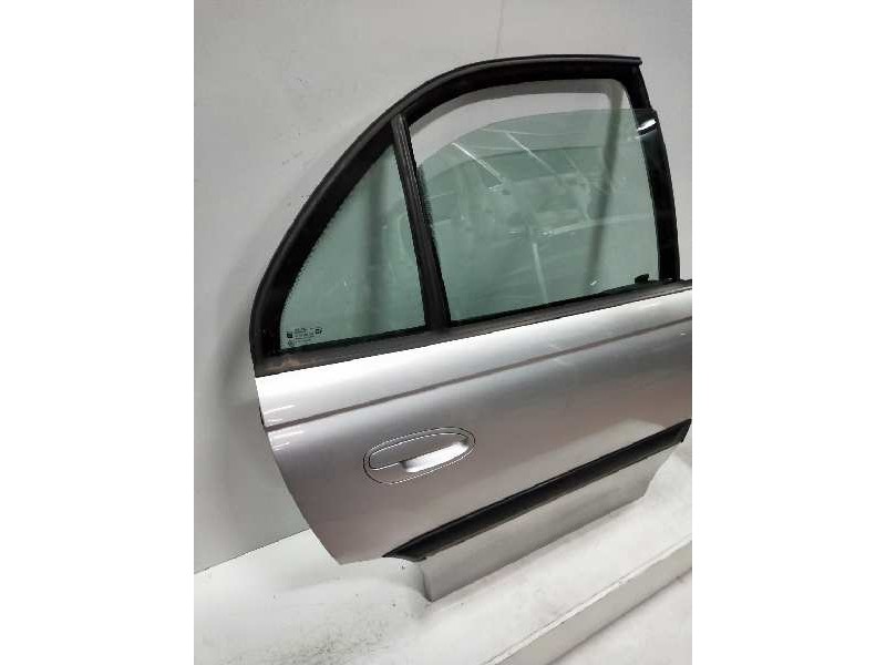 Recambio de puerta trasera derecha para opel omega b 2.5 turbodiesel (x 25 td / u 25 td / l93) referencia OEM IAM   