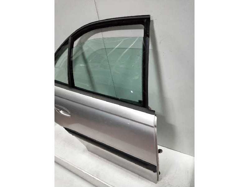 Recambio de puerta trasera derecha para opel omega b 2.5 turbodiesel (x 25 td / u 25 td / l93) referencia OEM IAM   
