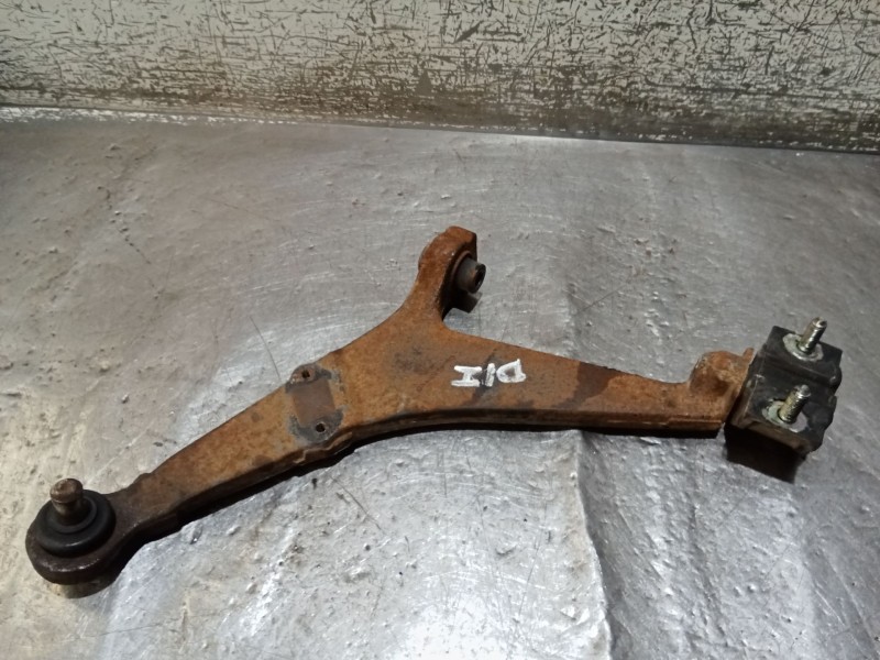 Recambio de brazo suspension inferior delantero izquierdo para peugeot 106 ii (1a_, 1c_) 1.1 i referencia OEM IAM   96