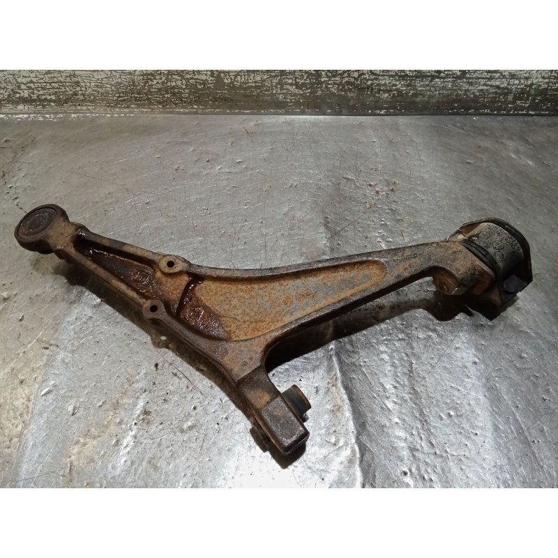 Recambio de brazo suspension inferior delantero izquierdo para peugeot 106 ii (1a_, 1c_) 1.1 i referencia OEM IAM   96