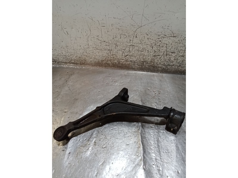 Recambio de brazo suspension inferior delantero derecho para peugeot 106 ii (1a_, 1c_) 1.1 i referencia OEM IAM   96