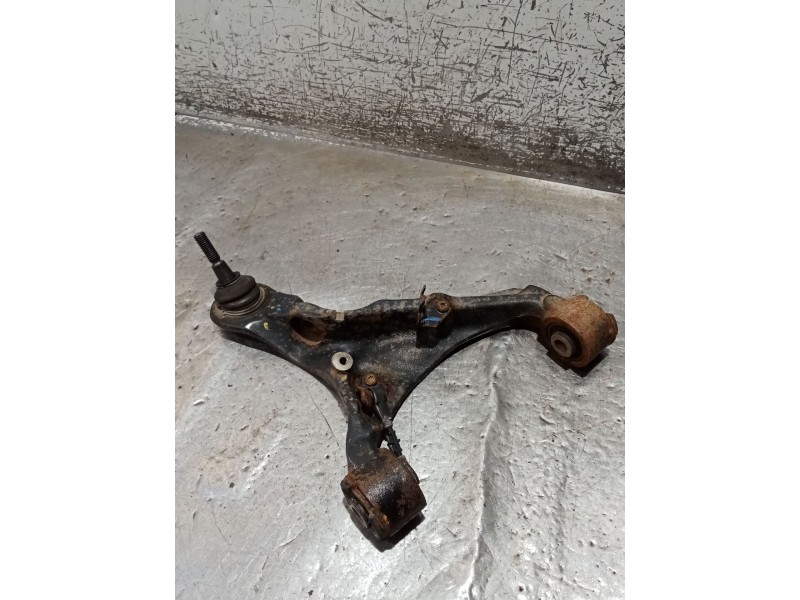 Recambio de brazo suspension superior delantero izquierdo para land rover range rover sport v6 td s referencia OEM IAM   10