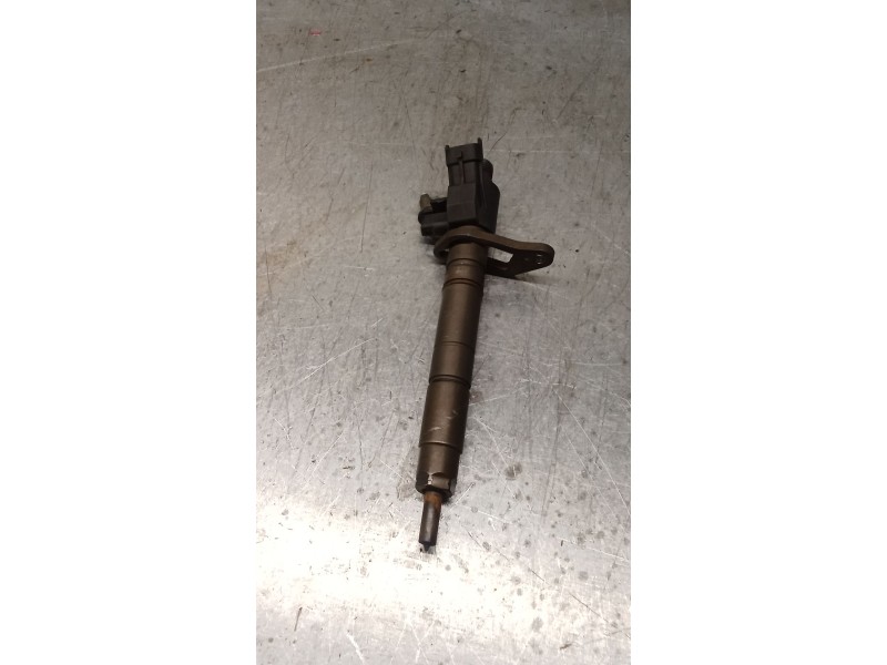 Recambio de inyector para land rover range rover sport v6 td s referencia OEM IAM 0445116013 9X2Q9K546DB BOSCH